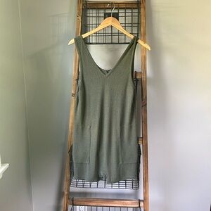 Romper with pockets size small